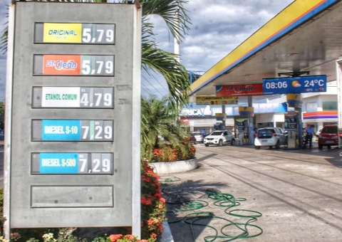 Após redução de impostos, gasolina chega a R$ 5,79 em postos de Manaus