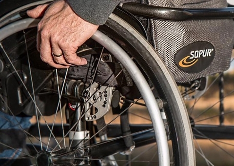 Eleitores com deficiência podem solicitar seção com acessibilidade