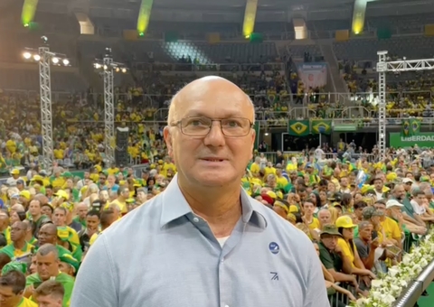 'Será uma luta do bem contra o mal', diz Menezes na convenção de Bolsonaro