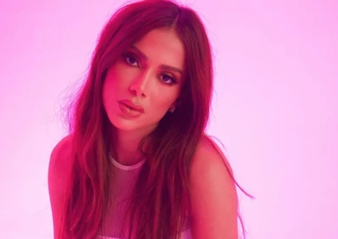 Anitta celebra com sua primeira indicação ao VMA com hit 'Envolver'