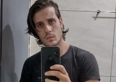 Jovem pula na água para salvar criança e morre afogado em lago