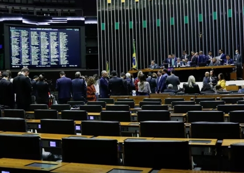 Congresso retorna do recesso de olho na eleição e concentrado em sessões