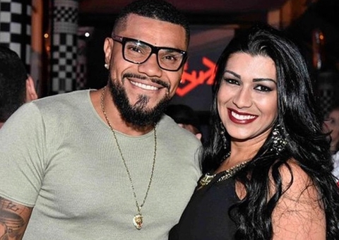 Moranguinho flagra Naldo pedindo nudes  de outra mulher e conta reação