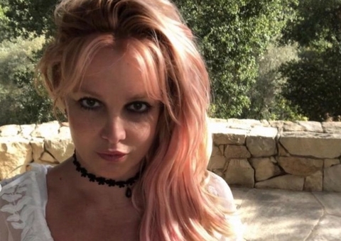 Britney Spears critica Igreja Católica por não deixá-la se casar no religioso