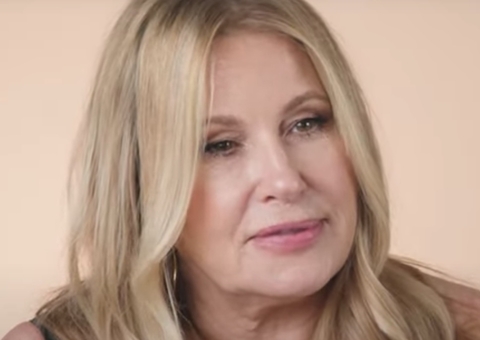 Jennifer Coolidge, de ‘American Pie’, revela ter feito sexo com 200 pessoas após sucesso do filme