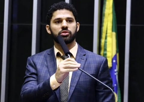 Deputado David Miranda é internado em estado grave na UTI após dores abdominais