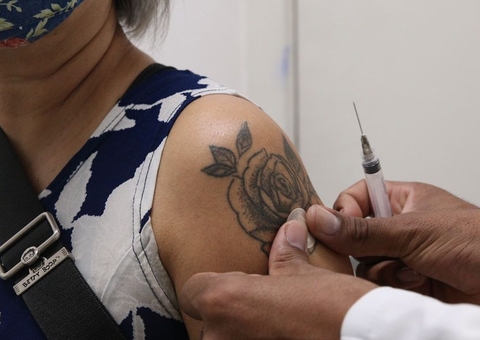 Brasil registra 220 mortes e 27,6 mil casos de Covid em 24 horas