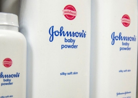 Johnson & Johnson irá parar de vender talco após suspeitas de ser cancerígeno