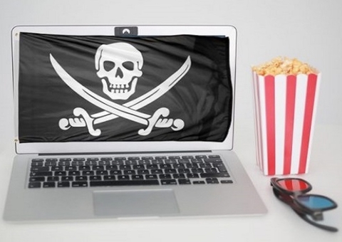 Brasileiros são multados em R$ 3 mil por pirataria de filmes. Entenda