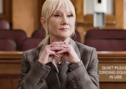 Causa da morte da atriz Anne Heche é divulgada 