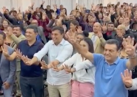 Wilson Lima participa de comício no Ministério Internacional da Restauração