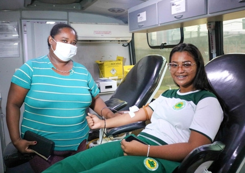 Hemoam lança projeto para incentivar doação de sangue por adolescentes