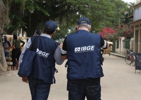 Recenseadores do IBGE protestam contra demora em pagamentos do Censo