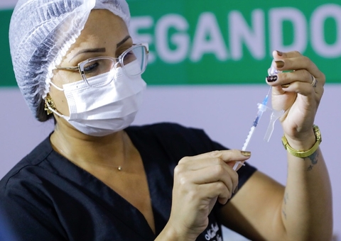 Manaus disponibiliza 57 pontos de vacinação contra a Covid neste sábado