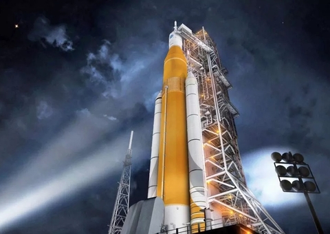 Nasa lança nesta segunda foguete projetado para levar humanos à Lua
