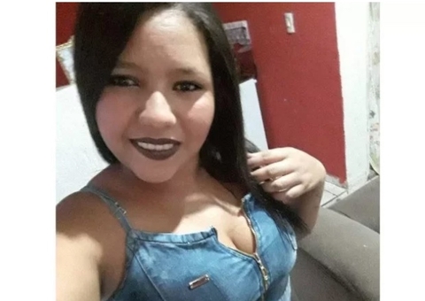 Endiabrado, homem mata mulher a facadas e vai ouvir música evangélica