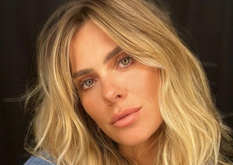 Carolina Dieckmann revela que desistiu de posar nua após sonho com Deus