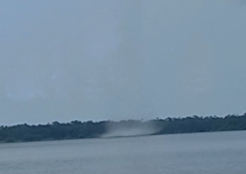 Vídeo impressionante mostra tromba d’água no Rio Negro, no Amazonas