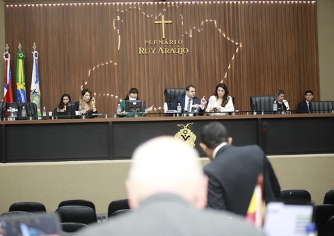 Deputados repudiam agressão a presidente da Aleam e pedem punição de prefeito no Amazonas