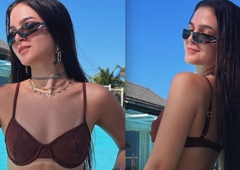 Mel Maia exibe marquinha e empina bumbum redondinho de biquíni em Porto de Galinhas