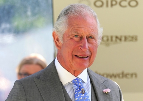 Rei Charles se pronuncia sobre morte da mãe: ‘momento de grande tristeza’