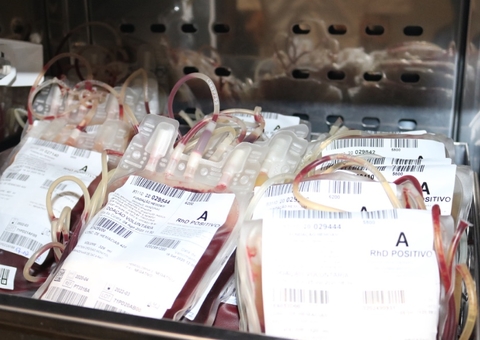 Estoque de sangue do Hemoam cai 53% neste início de setembro; saiba como doar