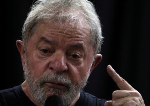 'A intolerância tirou mais uma vida', diz Lula sobre assassinato de petista