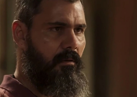 Alcides será estuprado por Tenório em Pantanal