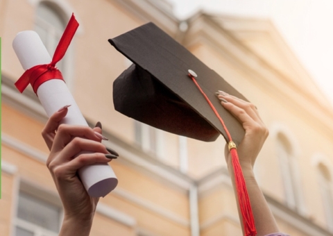 Médico, engenheiro e jornalista; veja formação dos candidatos ao Governo do Amazonas