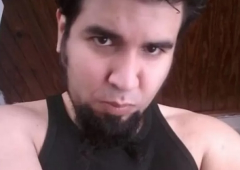 Polícia encontra pornografia infantil no celular de brasileiro que tentou matar Cristina Kirchner