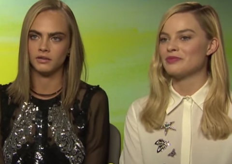 Abalada, Margot Robbie é flagrada chorando ao sair da casa de Cara Delevingne