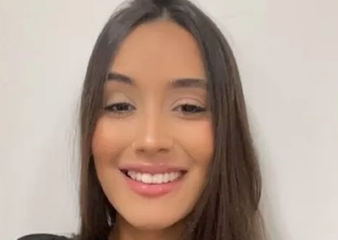 Jovem fica com rosto irreconhecível após reação alérgica em procedimento estético