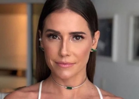 Deborah Secco se assume bissexual: 'Eu sou livre, gosto de pessoas'