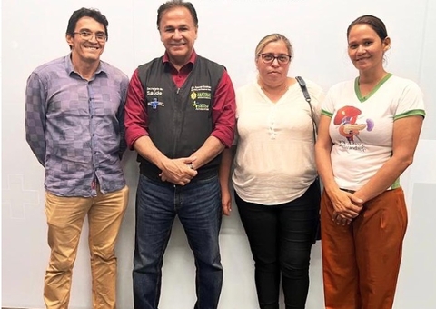 Anoar Samad reúne com associações de transplantados e firma compromissos com doentes crônicos no Amazonas