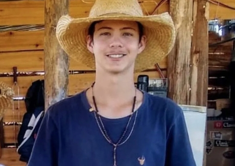 Peão morre após ser atingido na cabeça por touro durante rodeio