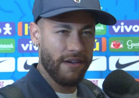 Vídeo: Neymar se nega a responder pergunta sobre relação com Mbappé no PSG