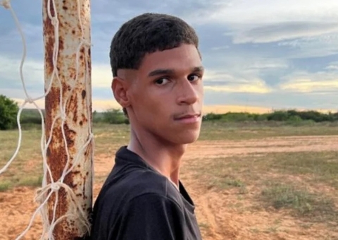 Luva de Pedreiro desiste de aposentaria e em novo vídeo troca ‘receba’ por 'caraca'