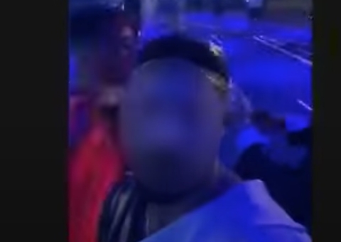 Padre é afastado ao ser visto conversando com 'capeta' em festa