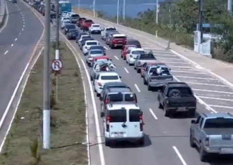 Áreas de Manaus têm forte retenção no trânsito no 1º turno das Eleições