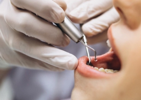 Justiça condena dentista que recebeu, mas não realizou procedimento em paciente