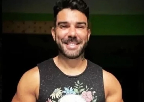 Blogueiro é preso após ser acusado de assediar adolescente em banheiro de shopping