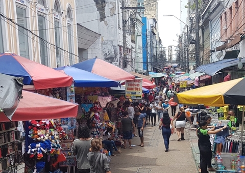 Veja horários de funcionamento do comércio em Manaus durante feriado nesta quarta