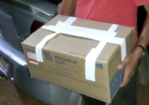 Homem perde as pernas e hospital entrega membros em caixa de papelão a família