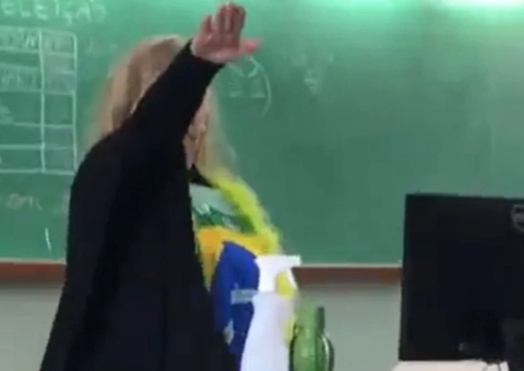 Colégio vai demitir professora suspeita de fazer saudação nazista em aula