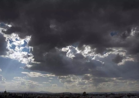 Amazonas tem risco de sol e pancadas de chuva neste feriado