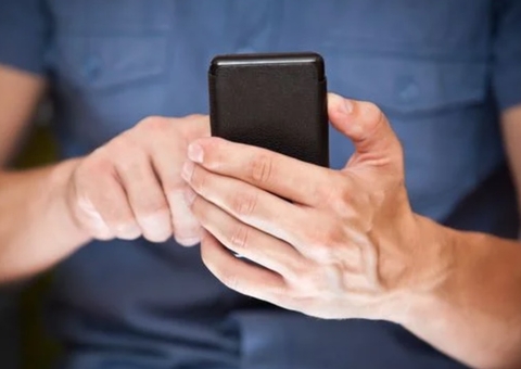 Mulher deve ganhar R$ 10 mil do Facebook após ter conta do Instagram hackeada