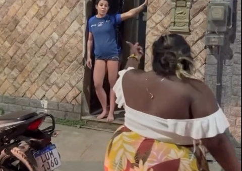 Jojo Todynho vai à casa de mulher que a atacou na internet: 'tu não é a brabona?'
