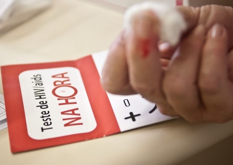Governo Federal é investigado por corte de R$ 3,3 bilhões para combate ao HIV