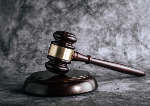 Servidor público tem direito a férias e a um terço da remuneração durante afastamento para capacitação