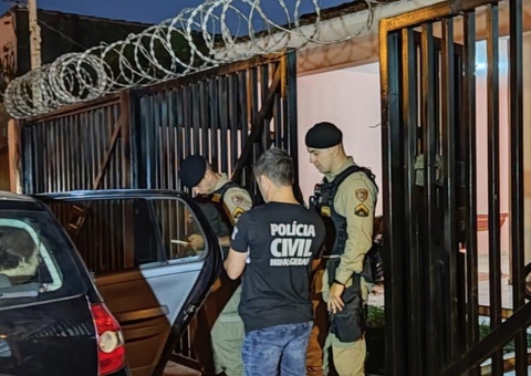 Homem mata namorada por ciúmes durante sexo a três 